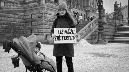 Už můžeme začít křičet? 